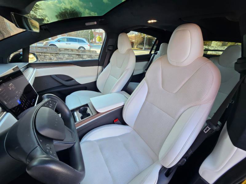 Used 2022 Tesla Model X image 38