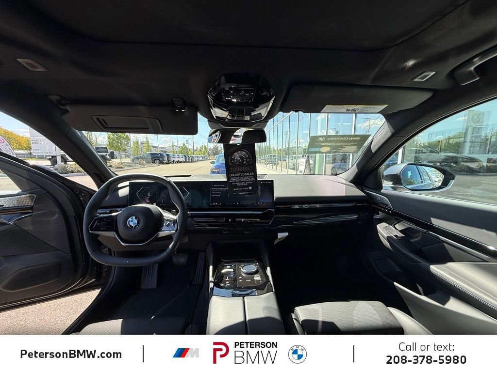 Certified 2025 BMW 530i xDrive AWD/4WD image 16