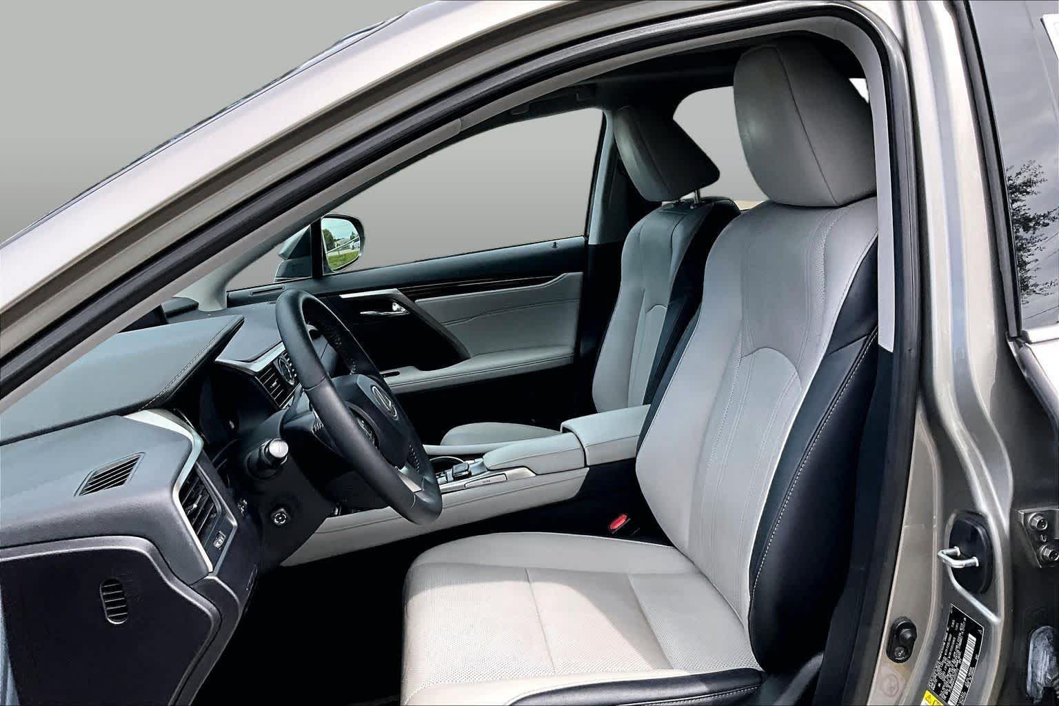 Used 2018 Lexus RX 450h AWD w/ Premium Package image 8