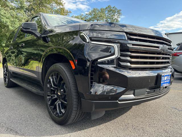 Used 2022 Chevrolet Suburban High Country AWD/4WD image 3