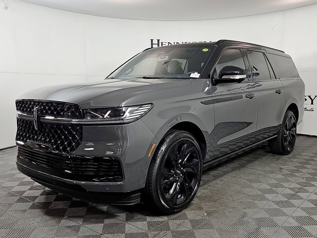 New 2026 Lincoln Navigator L Black Label AWD/4WD image 2