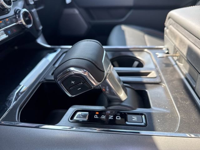 New 2026 Ford F150 Lariat w/ Equipment Group 502A High image 19