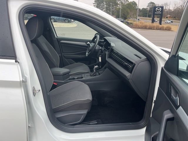 Certified 2025 Volkswagen Jetta Sport image 32