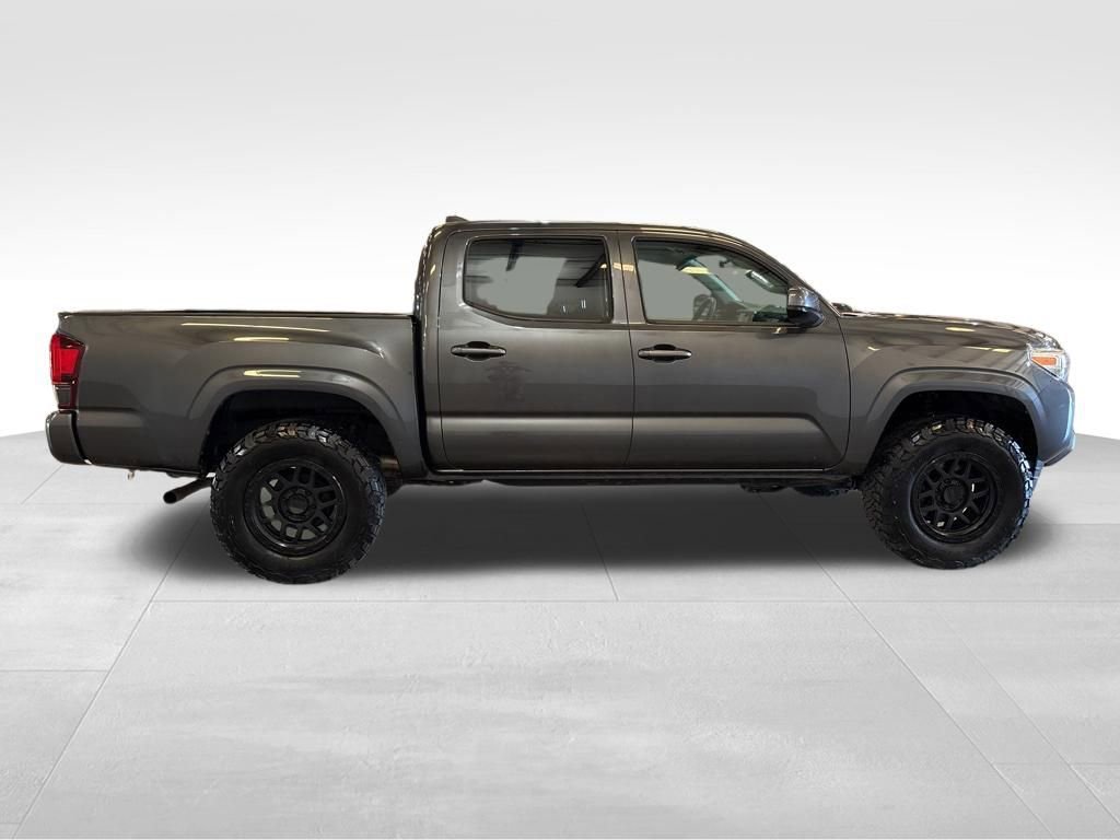 Used 2020 Toyota Tacoma SR image 6
