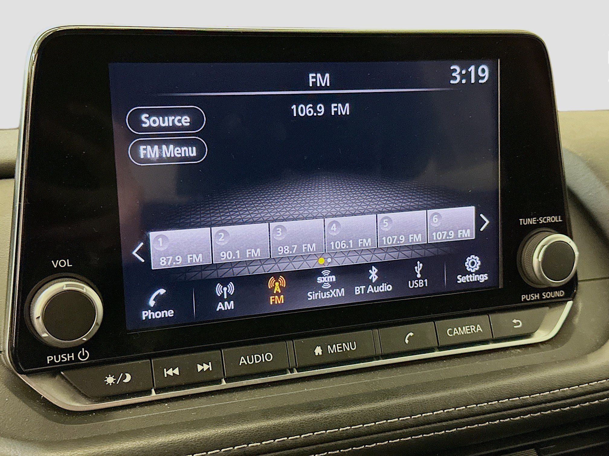 Used 2023 Nissan Rogue SV image 21