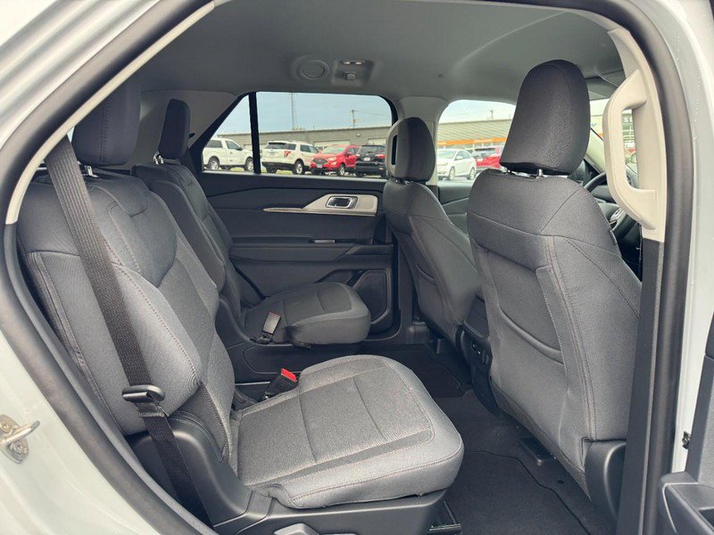 New 2026 Ford Explorer Active image 5