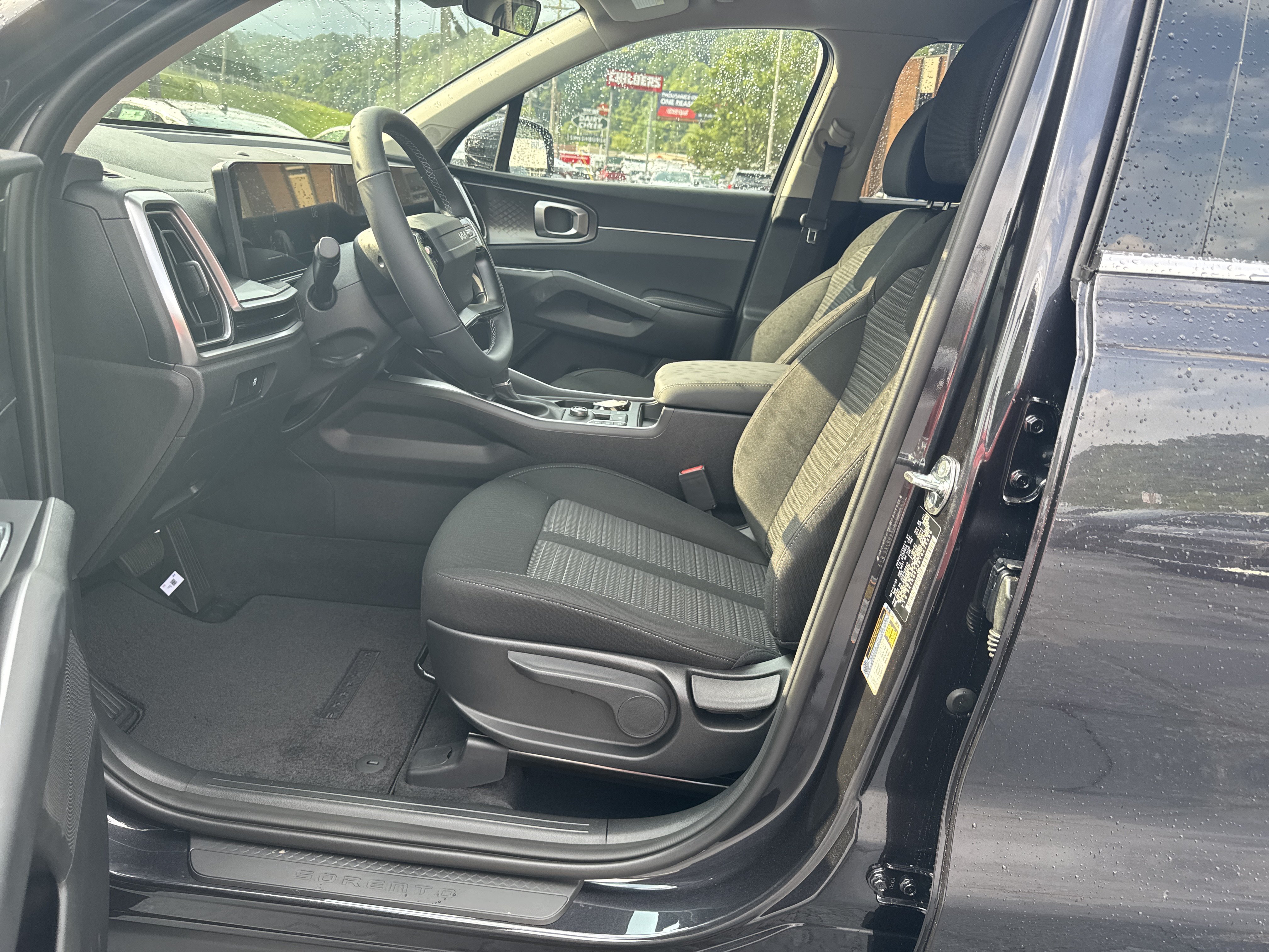 New 2026 Kia Sorento LX FWD image 11