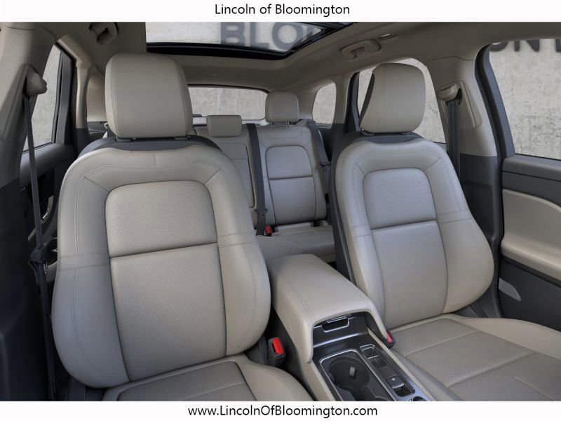New 2026 Lincoln Corsair Premiere image 12