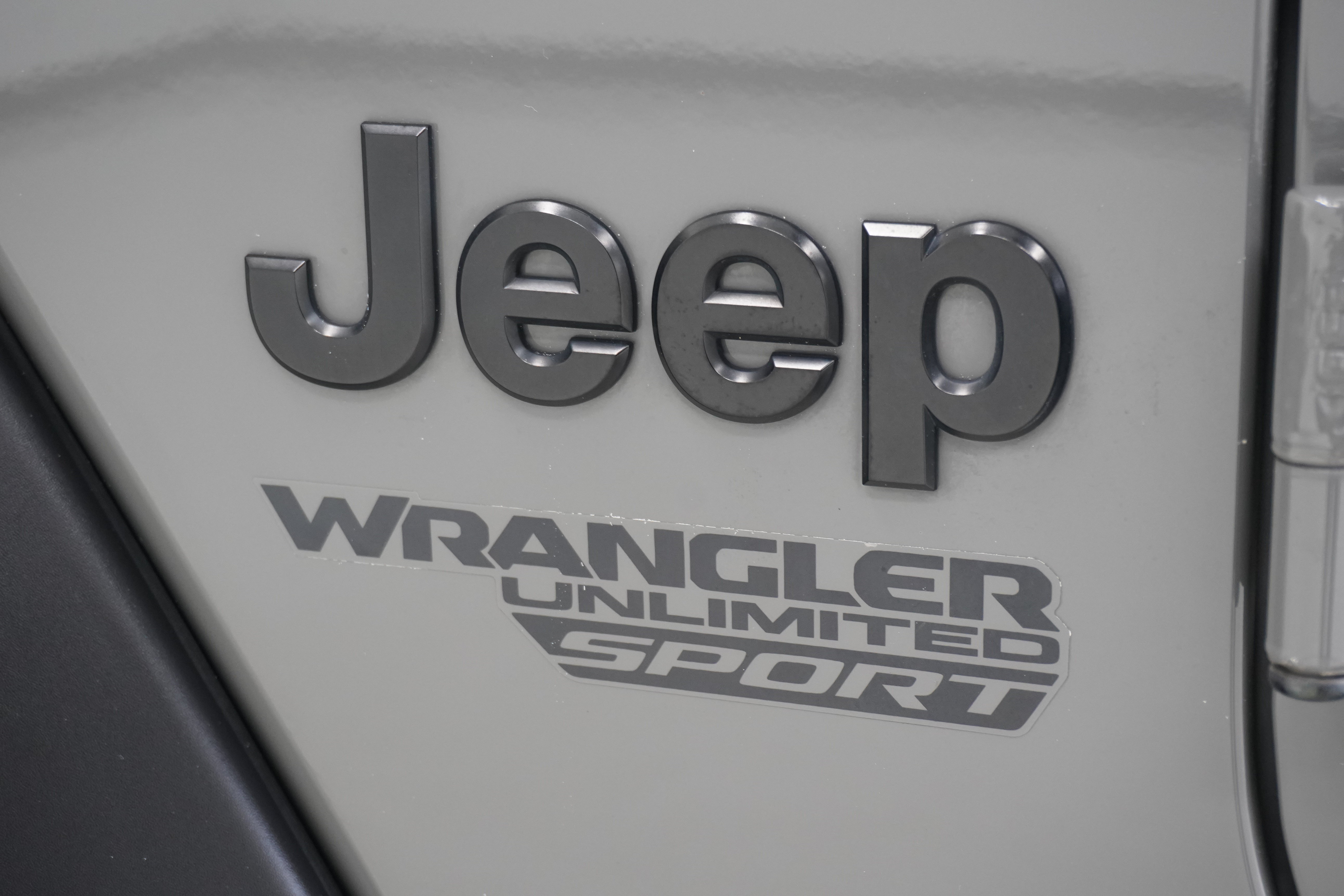 Used 2021 Jeep Wrangler Unlimited Sport AWD/4WD image 11