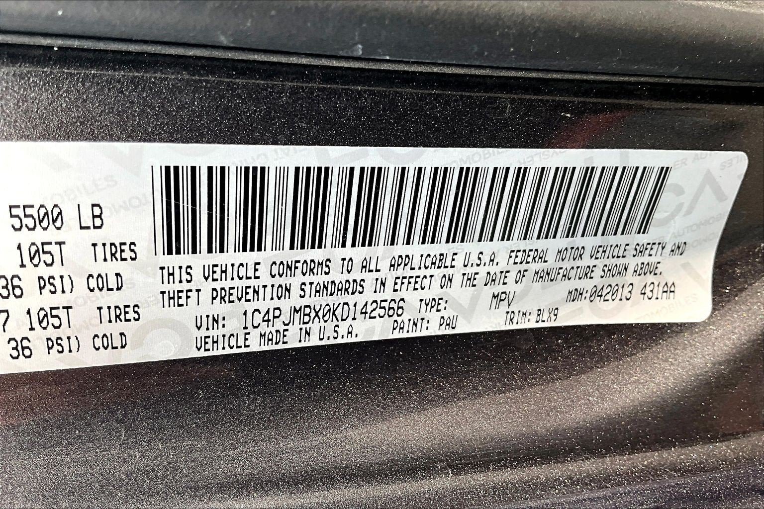 Used 2019 Jeep Cherokee Trailhawk AWD/4WD image 30