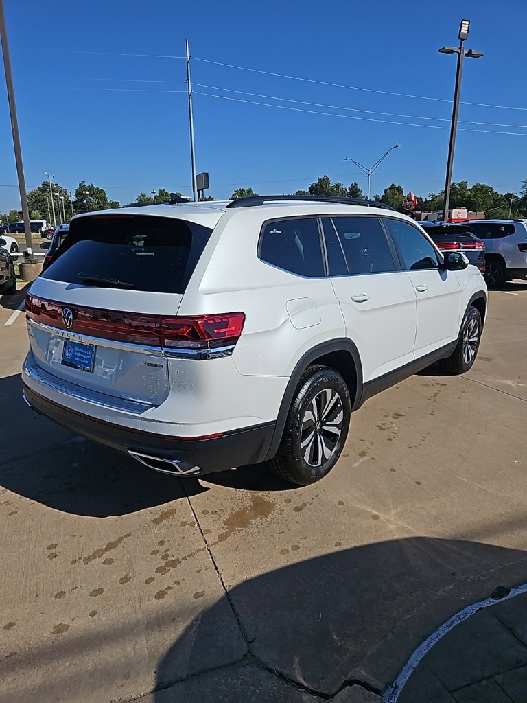 New 2026 Volkswagen Atlas SE image 5