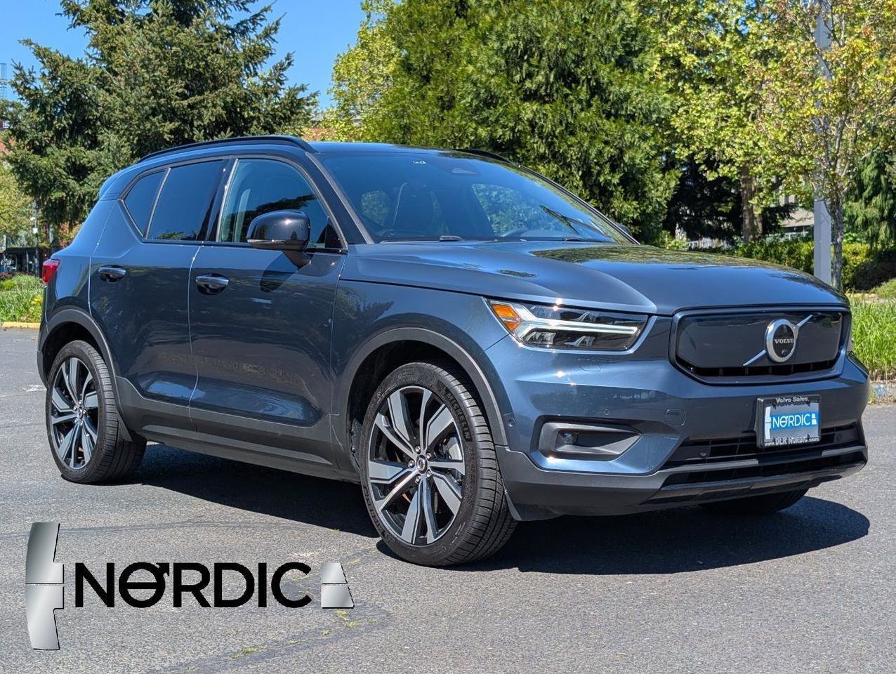 Used 2022 Volvo XC40 P8 Recharge Ultimate