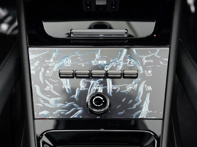 Certified 2025 Porsche Cayenne image 19