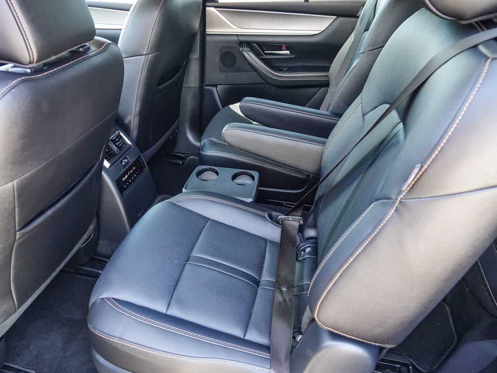 Used 2024 MAZDA CX-90 Plug-In Hybrid w/ Premium Pkg AWD/4WD image 17