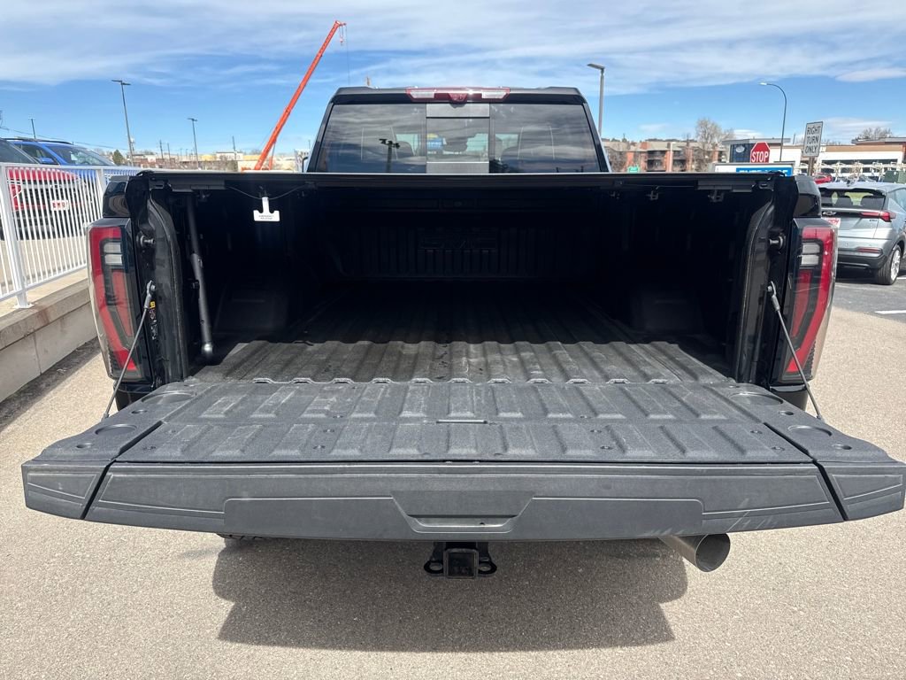 Used 2025 GMC Sierra 2500 AT4X w/ AT4X AEV Edition image 23