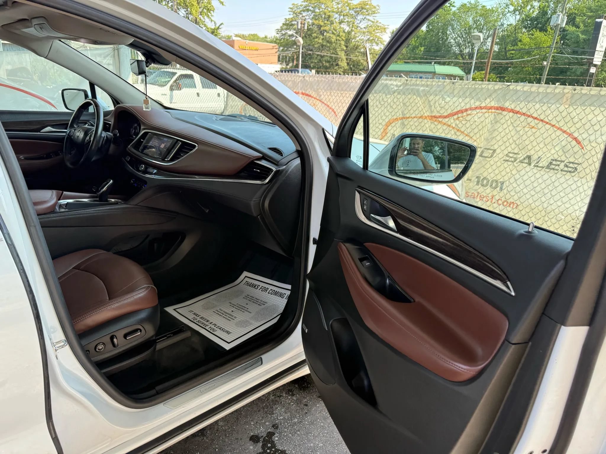 Used 2021 Buick Enclave Avenir w/ Avenir Technology Package AWD/4WD image 76
