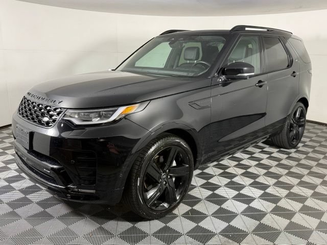 Used 2023 Land Rover Discovery S R-Dynamic AWD/4WD image 2