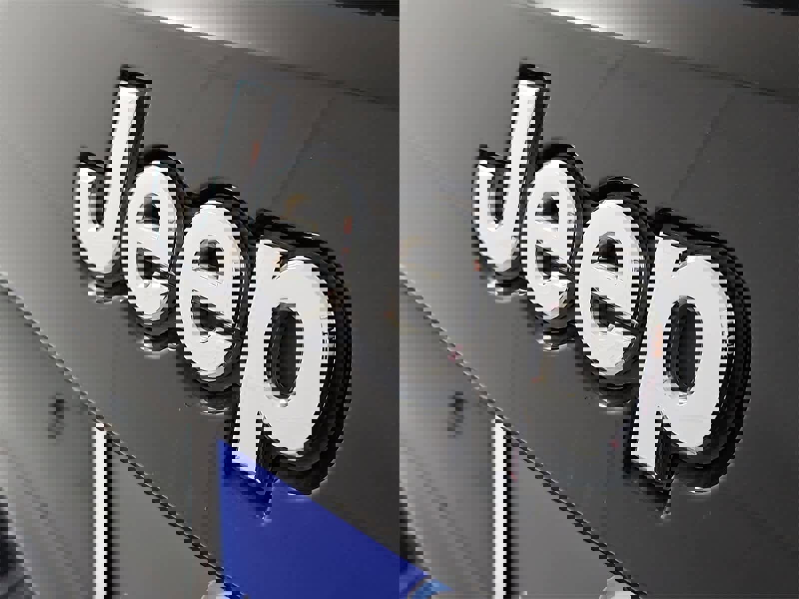 Used 2017 Jeep Grand Cherokee Laredo w/ Quick Order Package 23E image 11