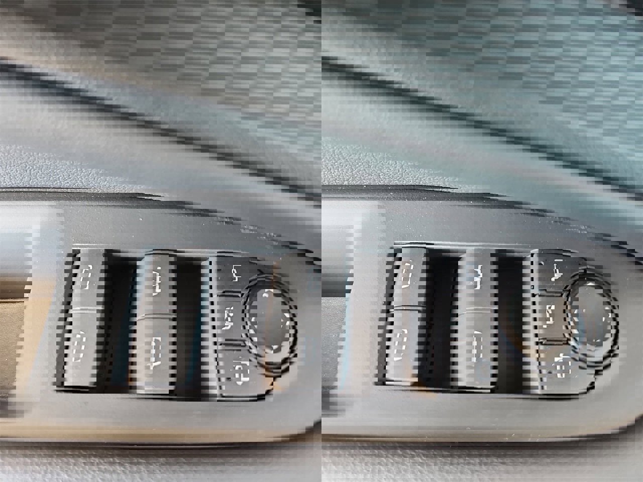 New 2025 Chevrolet Blazer EV LT image 24