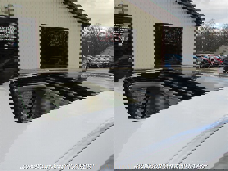 Used 2015 Lincoln MKS AWD w/ Equipment Group 101A image 11