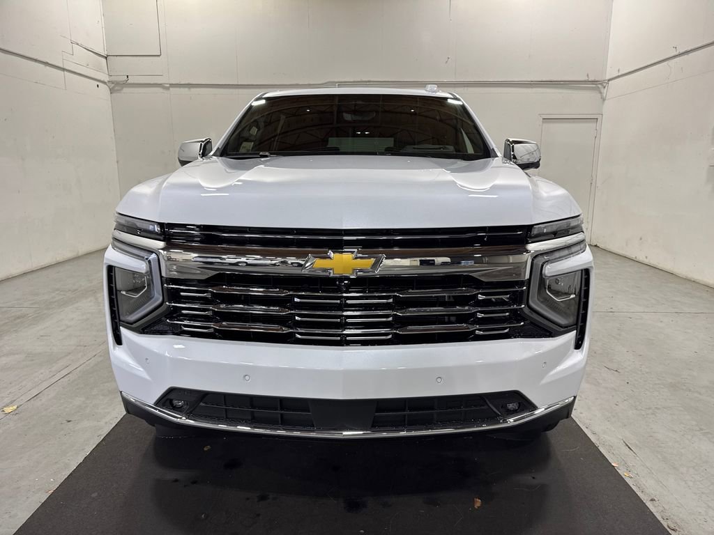 New 2026 Chevrolet Suburban Premier image 2