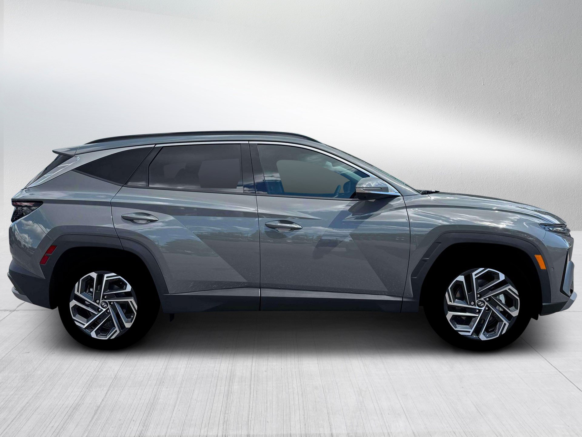 New 2026 Hyundai Tucson Limited AWD/4WD image 9