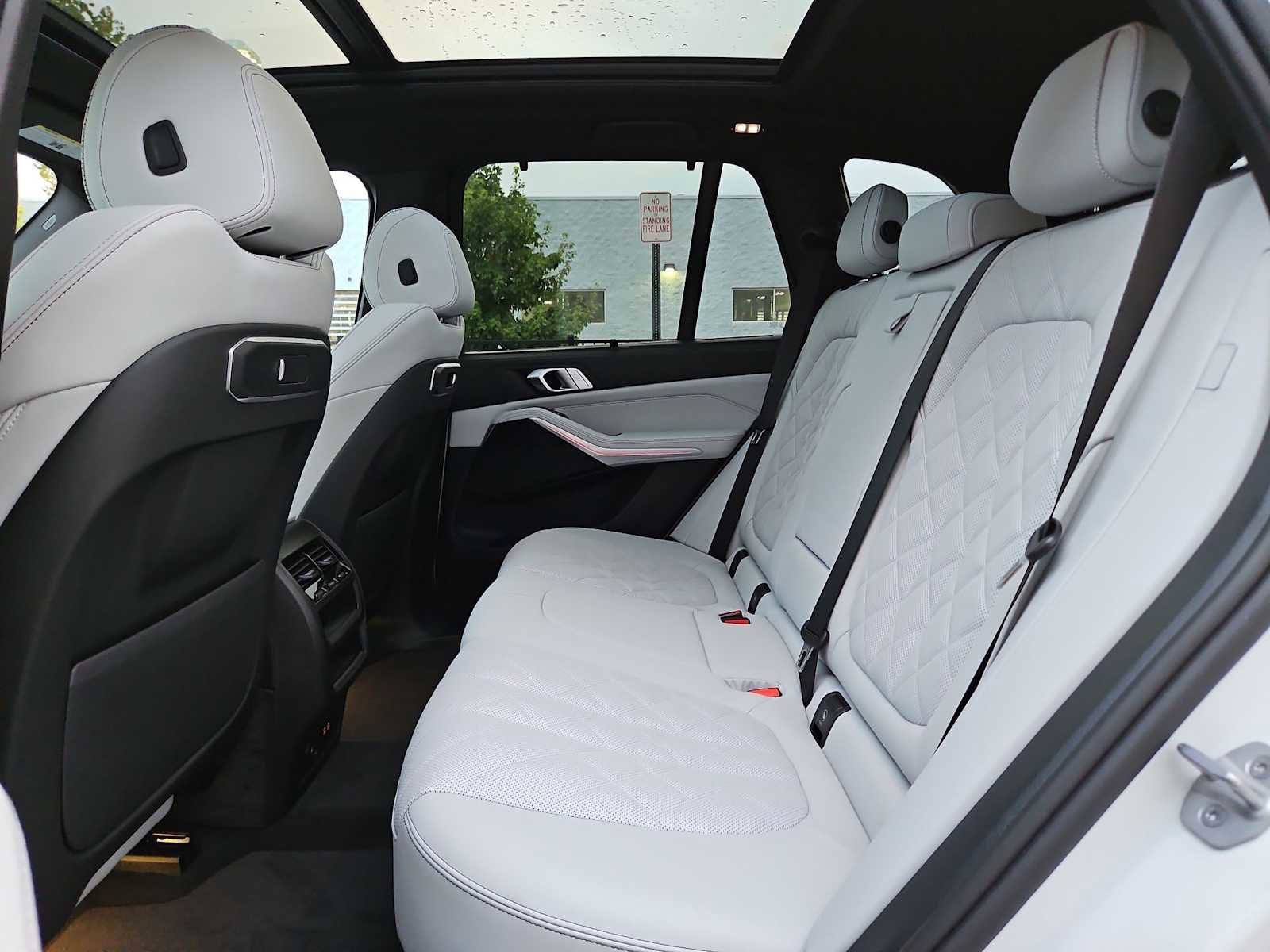 Used 2026 BMW X5 xDrive40i w/ M Sport Package image 21