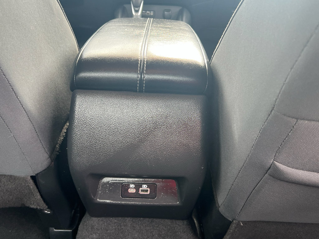Used 2025 Nissan Altima 2.5 SV FWD image 31