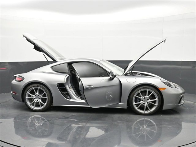 New 2025 Porsche 718 Cayman image 30