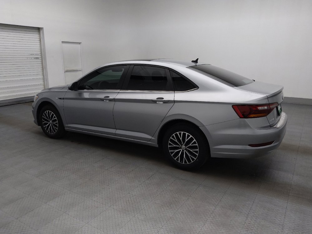 Used 2019 Volkswagen Jetta SEL w/ Cold Weather Package FWD image 3