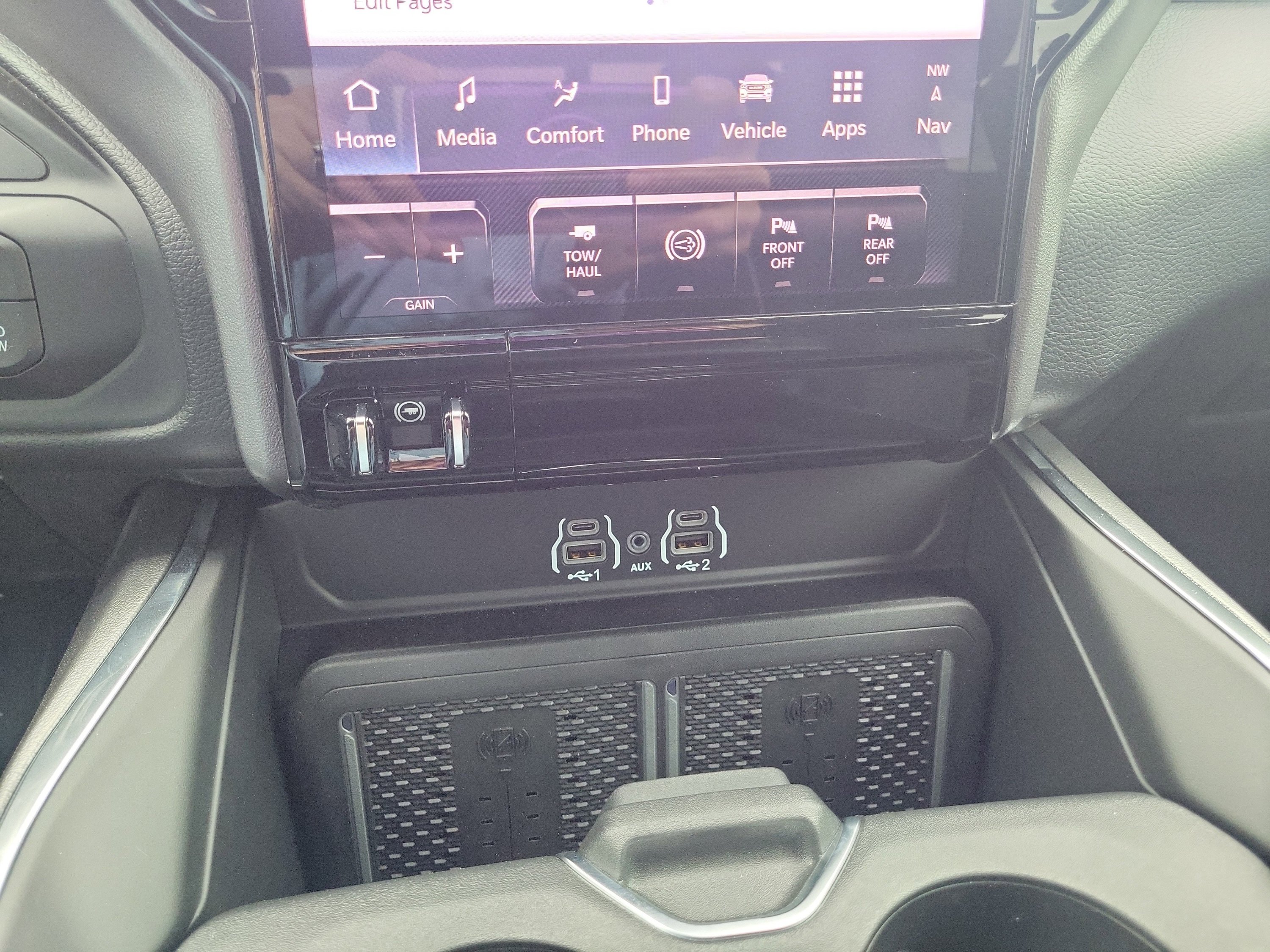 New 2026 RAM 2500 Laramie AWD/4WD image 31