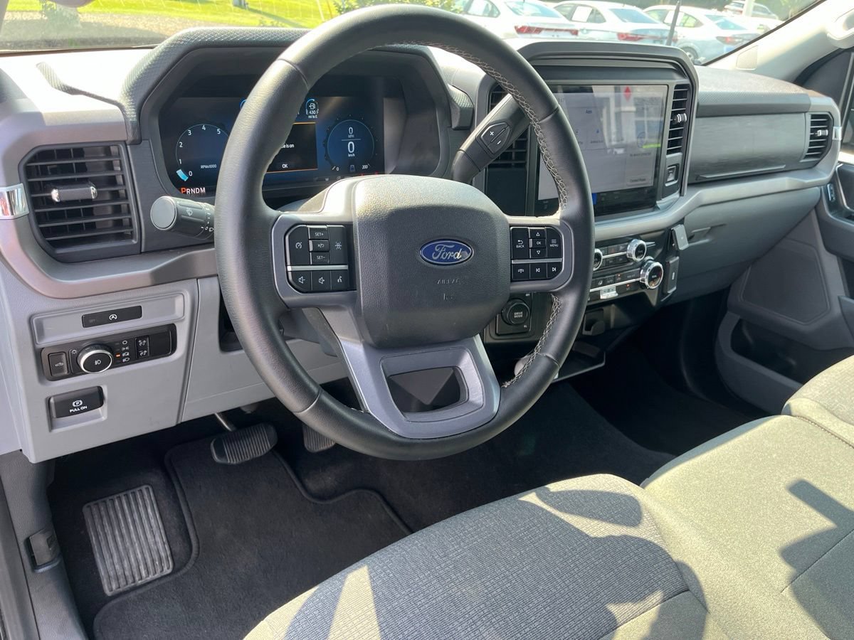 Used 2025 Ford F150 XLT w/ Equipment Group 301A Standard AWD/4WD image 17