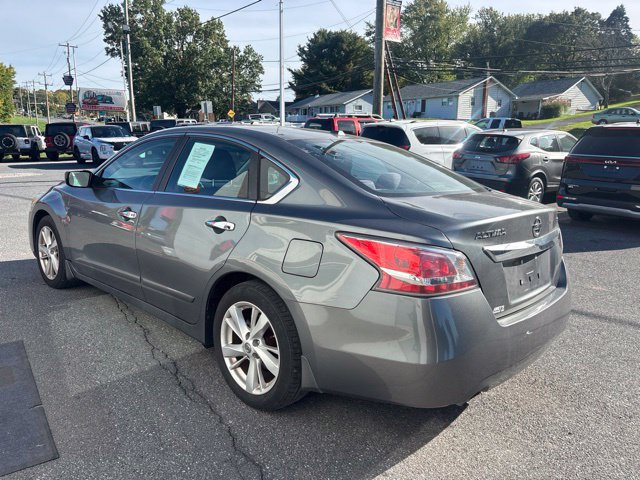 Used 2015 Nissan Altima 2.5 SV FWD image 4