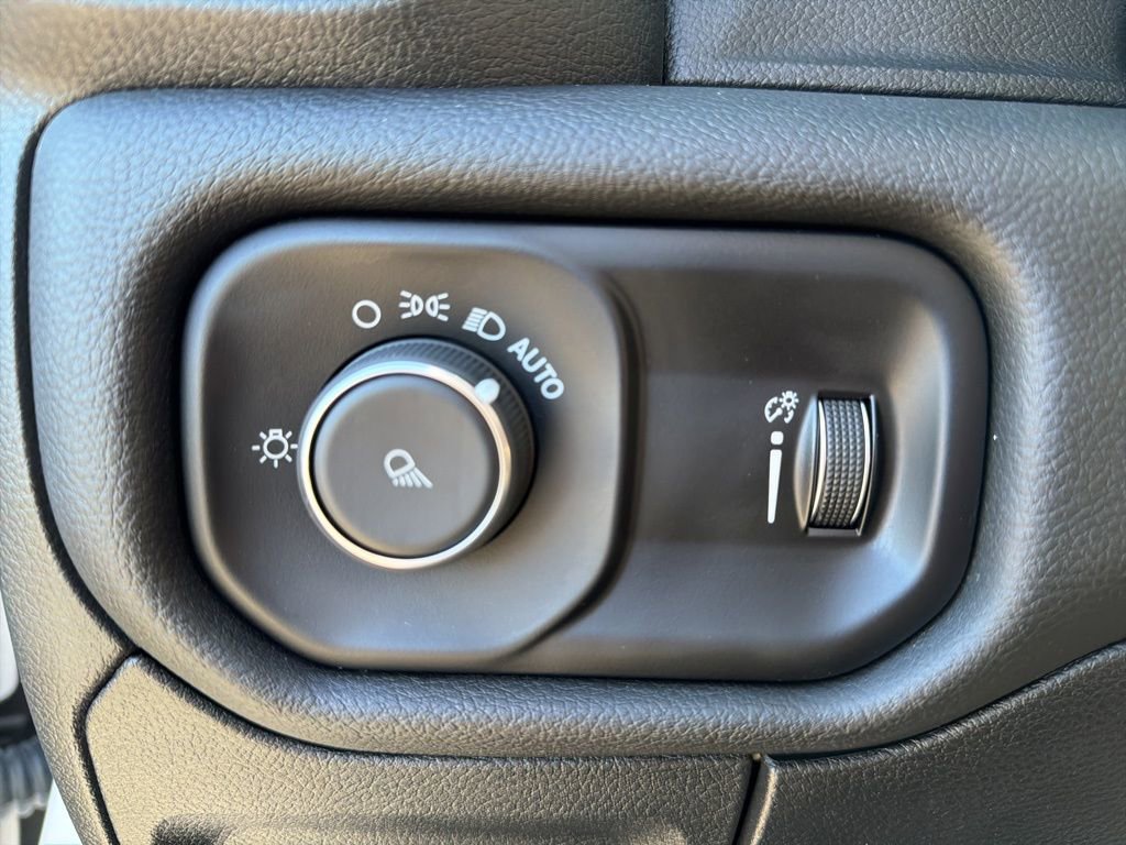 Used 2024 RAM 1500 Laramie image 50