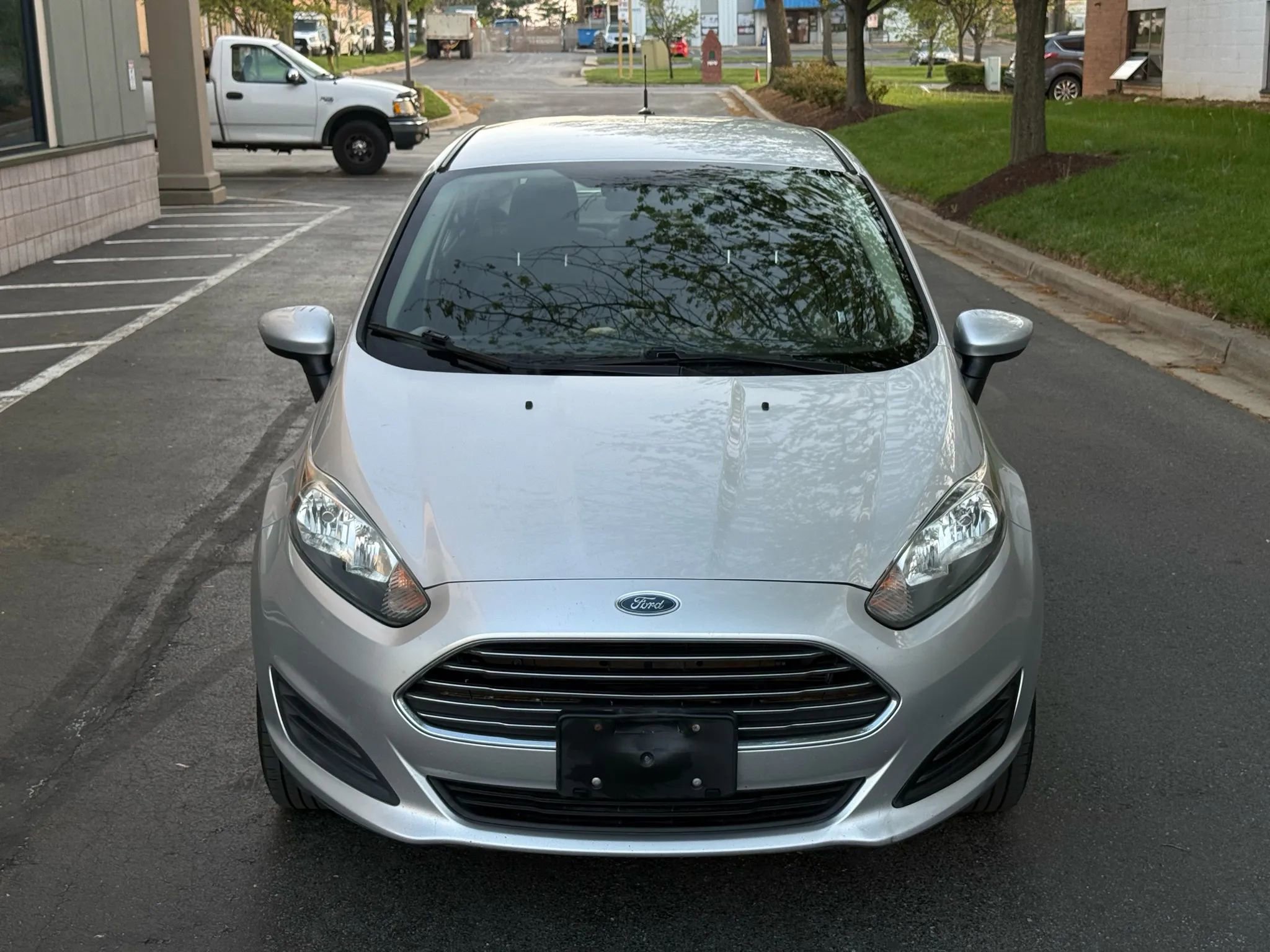 Used 2015 Ford Fiesta S image 2