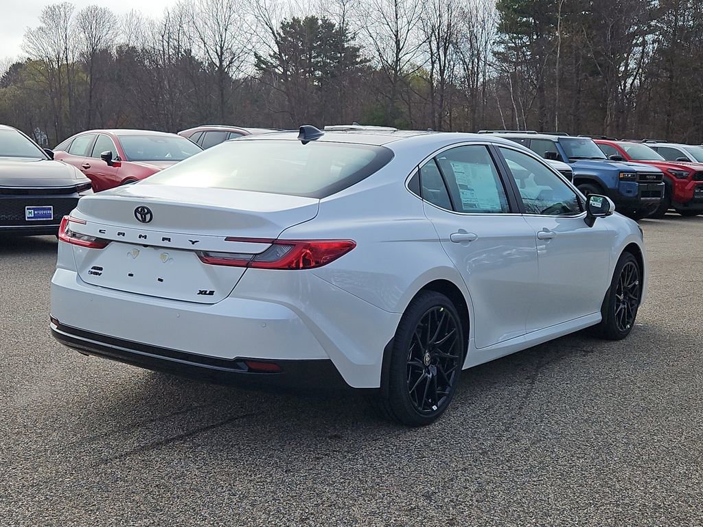 New 2026 Toyota Camry Hybrid image 2