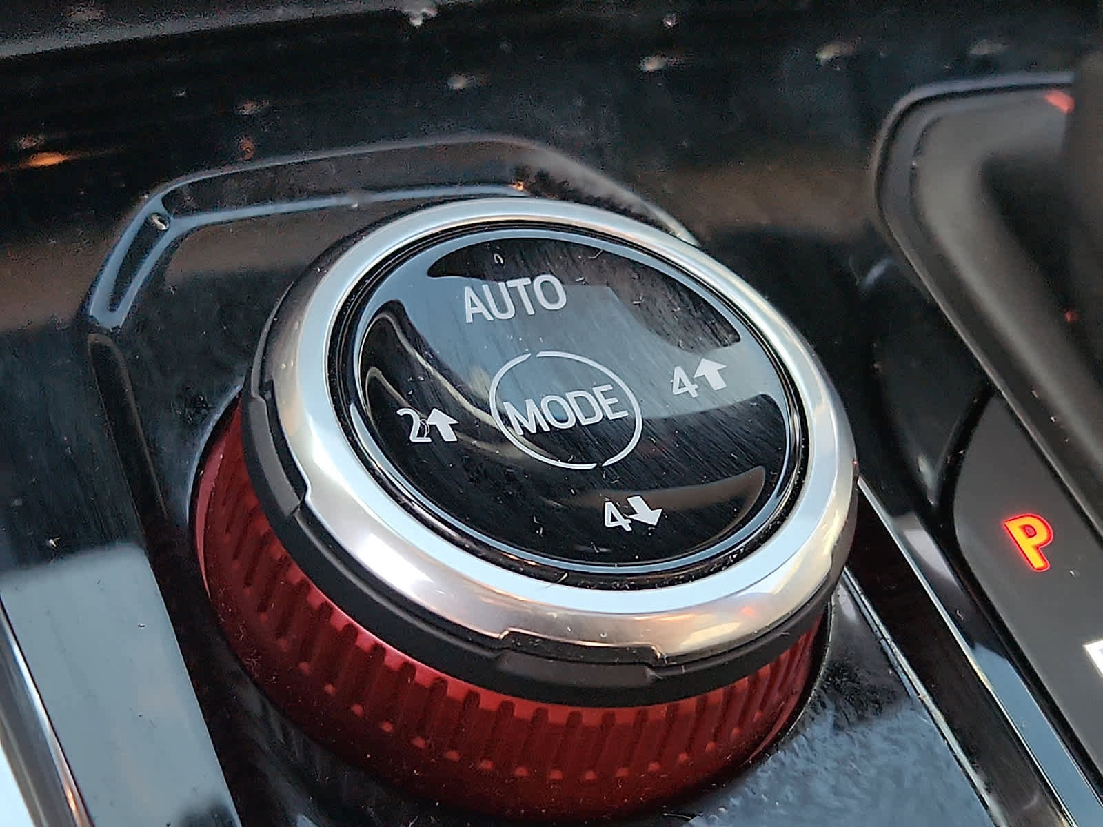 Used 2024 GMC Canyon AT4X image 25