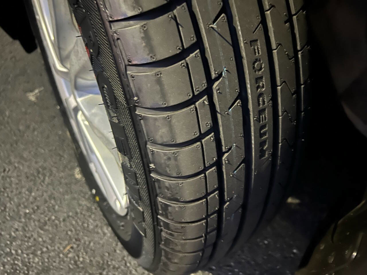 Used 2017 Nissan Rogue SV image 17