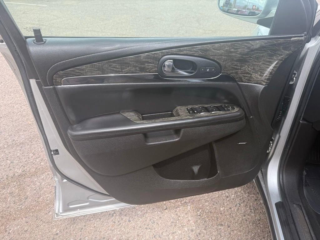 Used 2014 Buick Enclave Leather FWD image 9