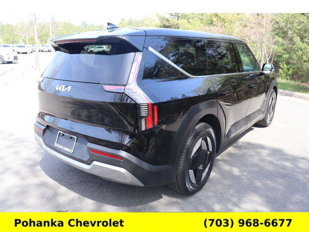 Used 2024 Kia EV9 Light Long Range image 7
