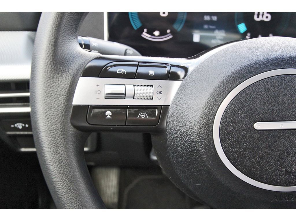 Certified 2025 Hyundai Sonata SE image 17