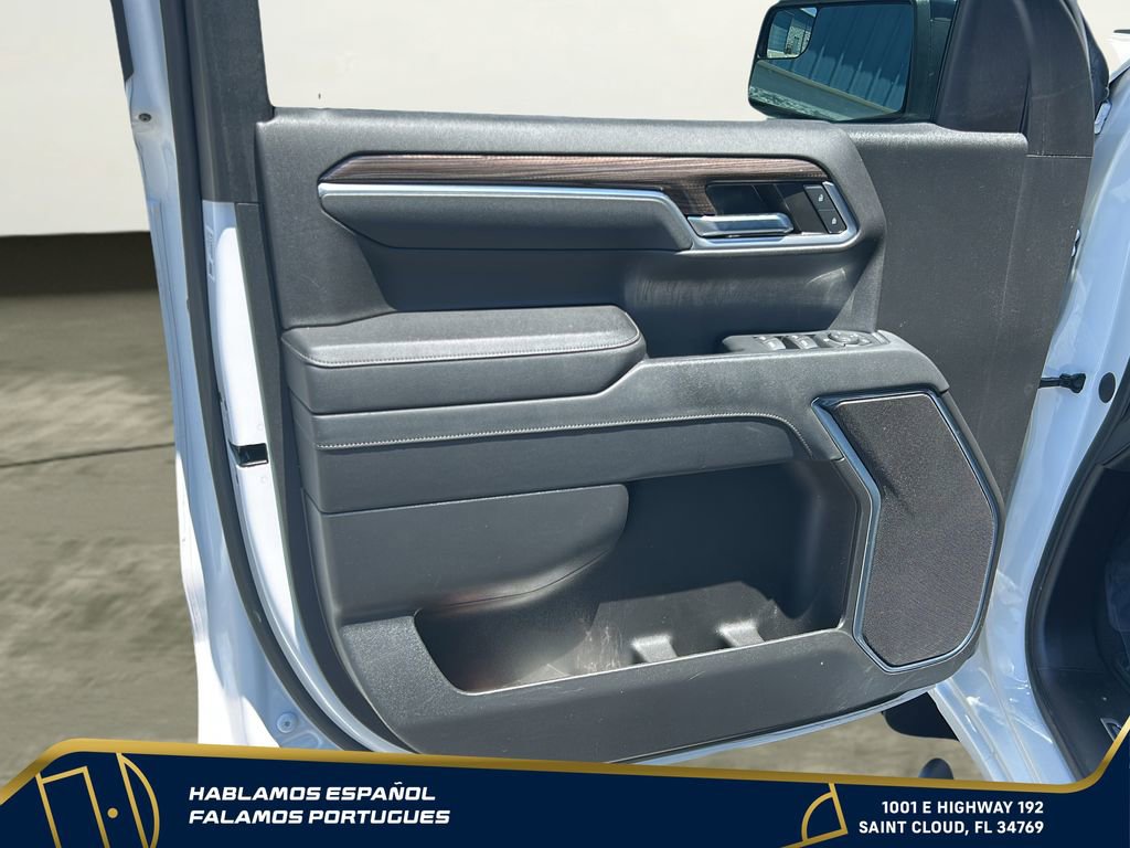 Used 2023 Chevrolet Silverado 1500 RST AWD/4WD image 11