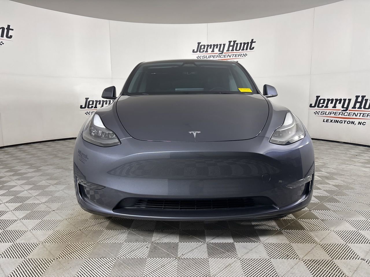 Used 2023 Tesla Model Y Long Range image 2