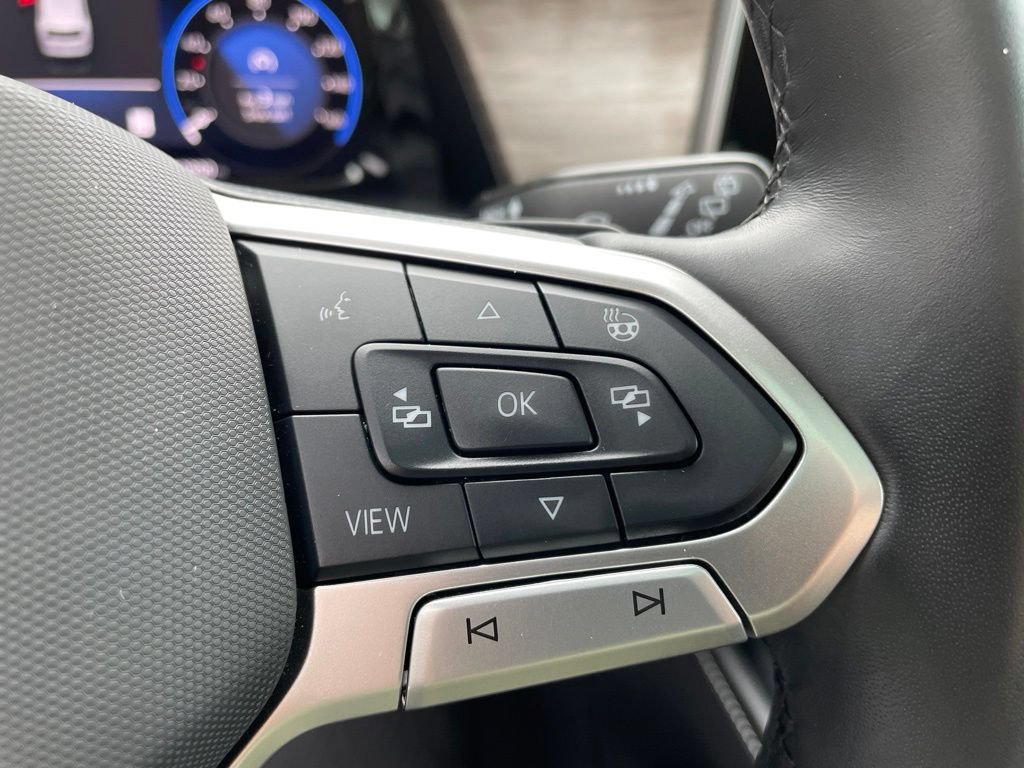 Used 2024 Volkswagen Atlas SEL Premium R-Line AWD/4WD image 23