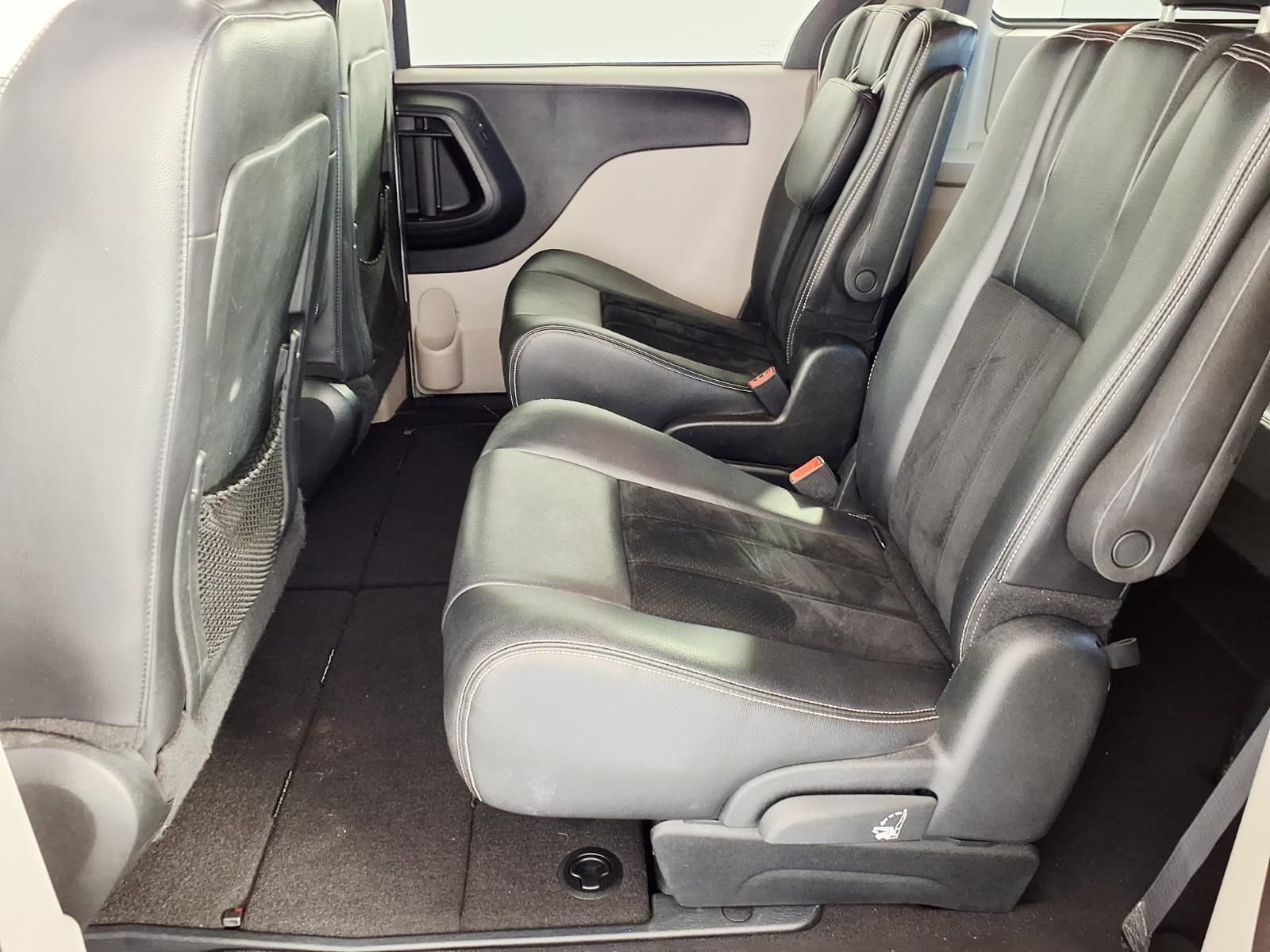 Used 2017 Dodge Grand Caravan SXT FWD image 10