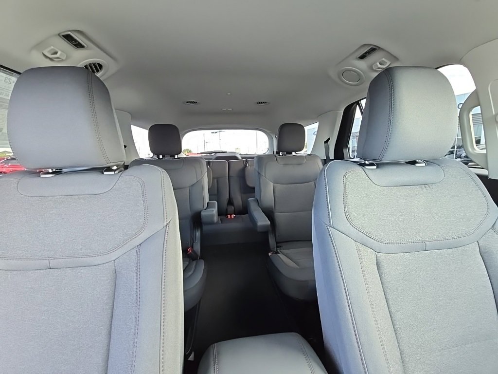 New 2026 Ford Explorer Active image 47