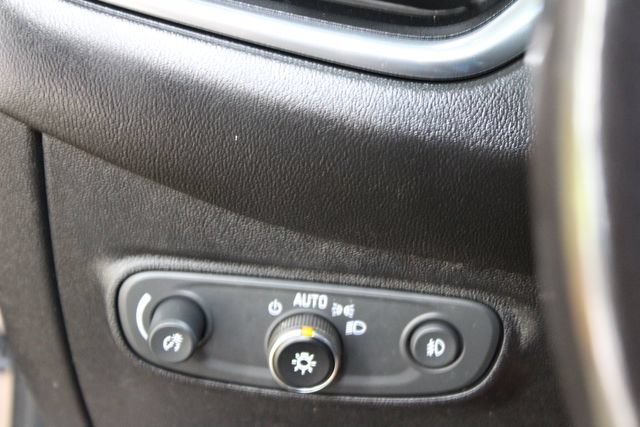 Used 2019 Chevrolet Equinox Premier w/ Premier True North Edition AWD/4WD image 15