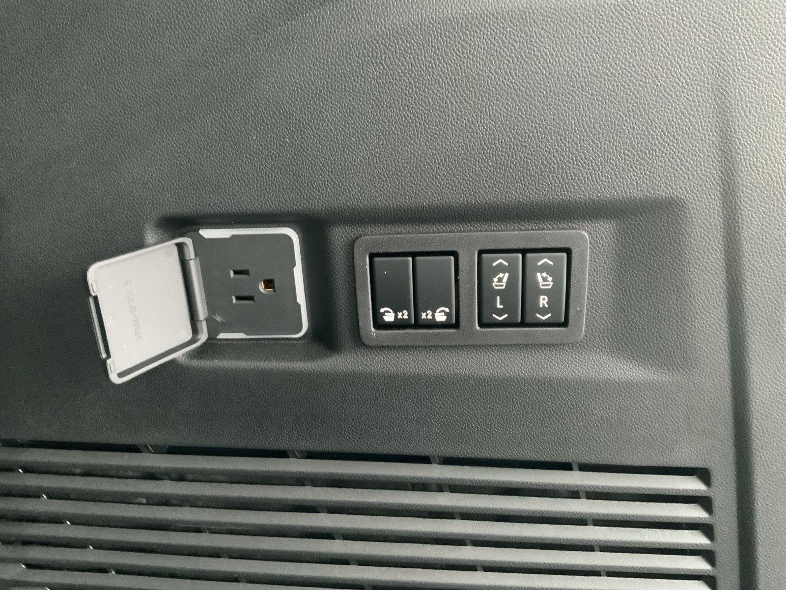 New 2026 Chevrolet Tahoe Premier w/ Sun And Tow Package image 9