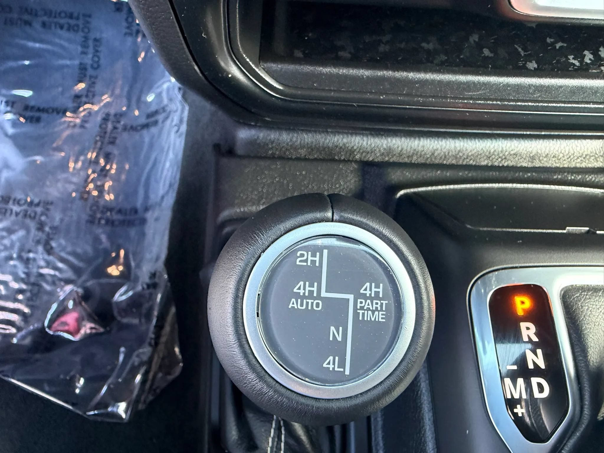 Used 2023 Jeep Wrangler Unlimited Sahara w/ Cold Weather Group AWD/4WD image 27