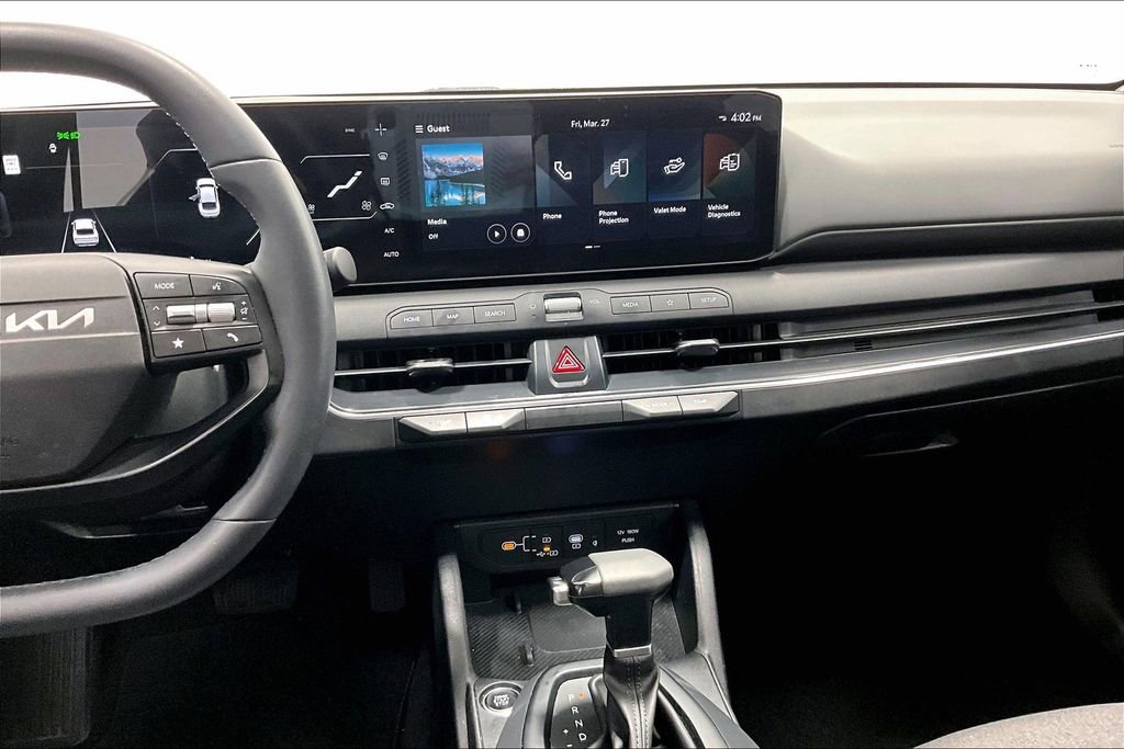 Used 2025 Kia K4 EX FWD image 8